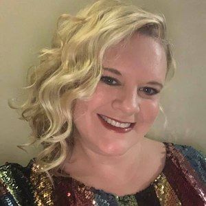 Meet your Posher, Casey